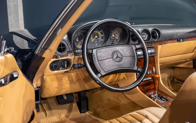 Mercedes-Benz SL cena 159900 przebieg: 201590, rok produkcji 1987 z Brzeszcze małe 742